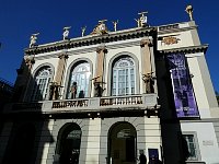 Teatre-Museu Dali entrance